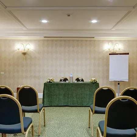Mercure Excelsior 4* Catania-Fontanarossai nemzetközi repülőtér